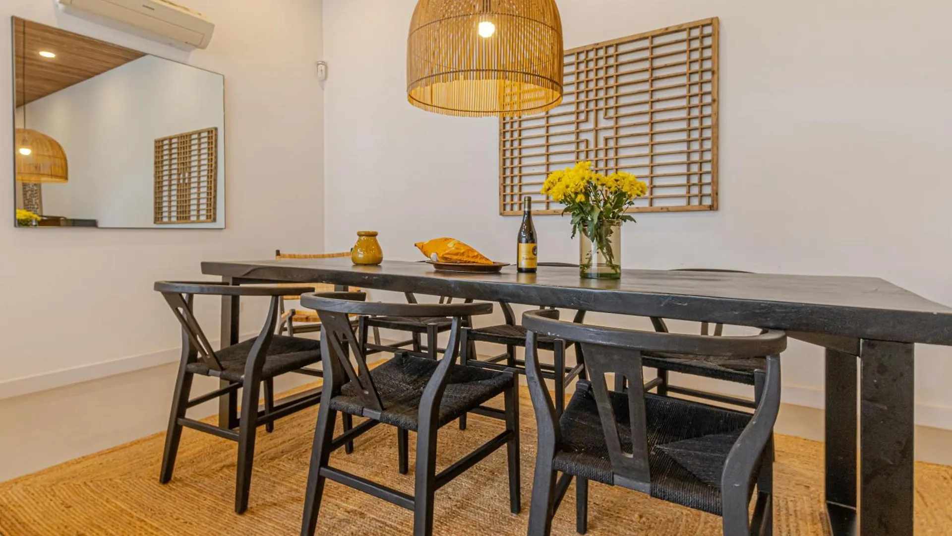 Luxury Villa Alhambra Close To Sea And Centre contacts