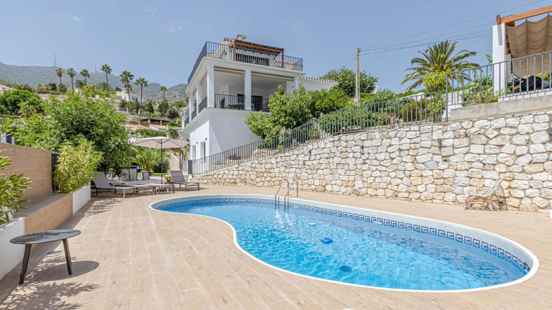 Luxury Villa Alhambra Close To Sea And Centre Benalmadena